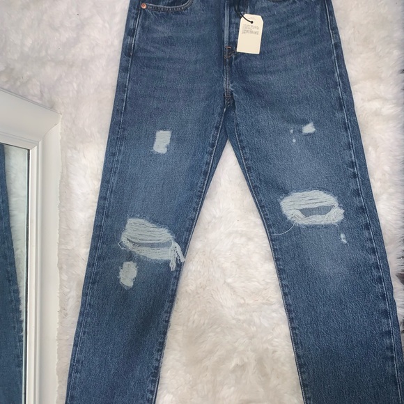 Straight leg Levi’s jeans. - Picture 6 of 6